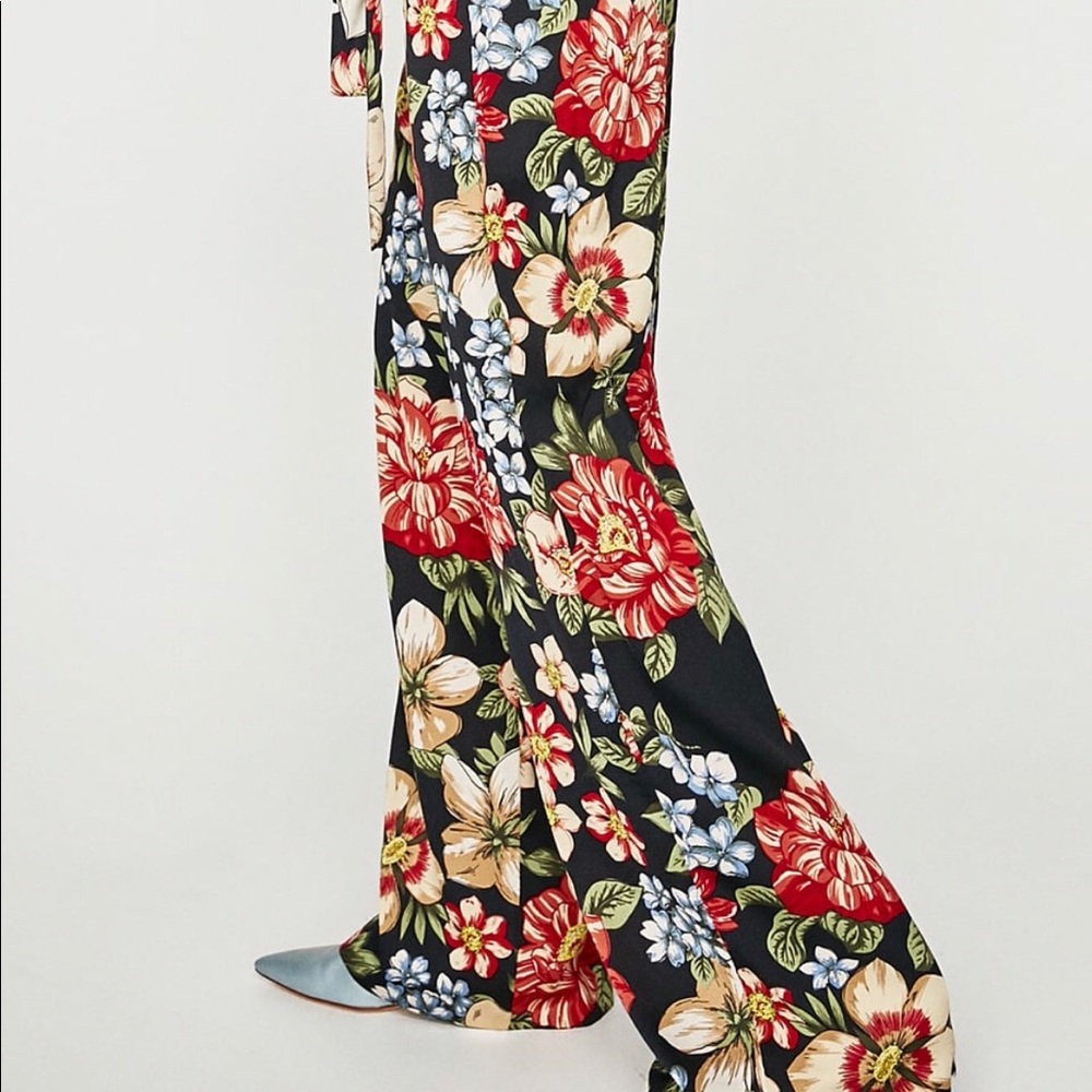 NEW! Zara pants. XS.